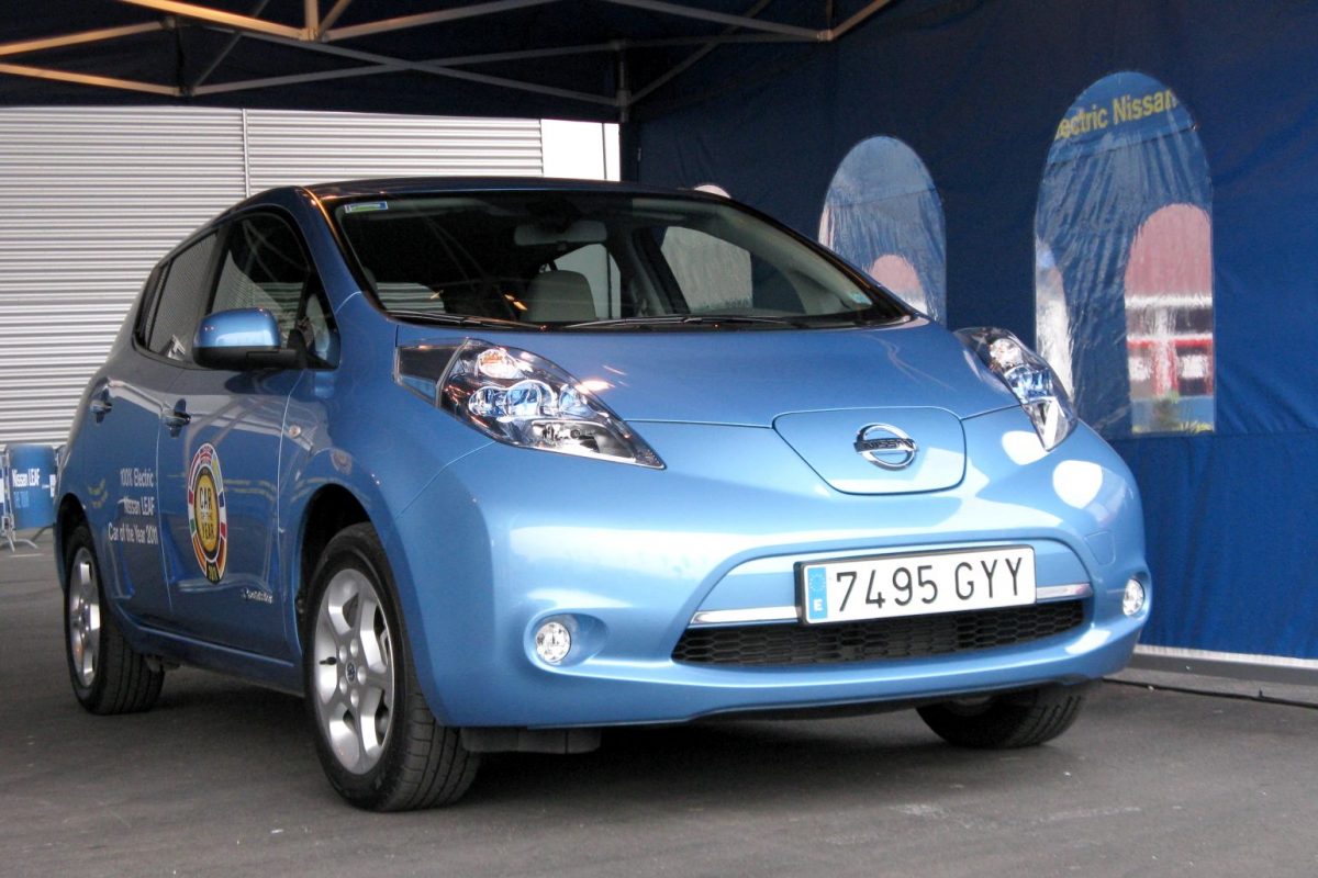 NISSAN LEAF