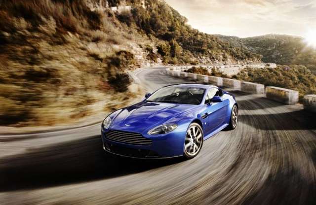 S betű jelöli az erősített V8 Vantage-t