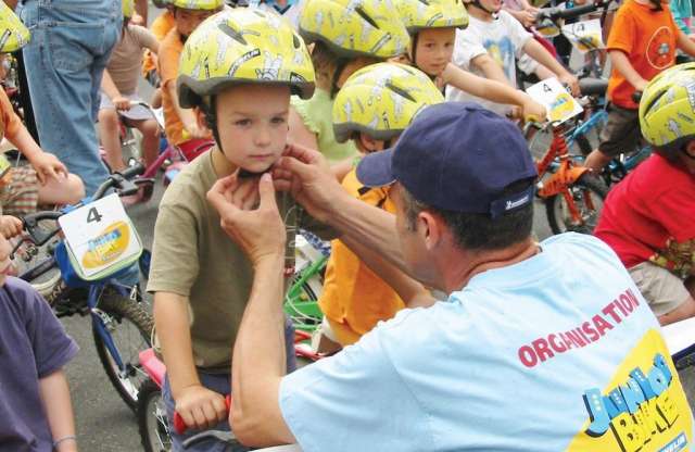 Ingyen bukósisak a Michelin-től