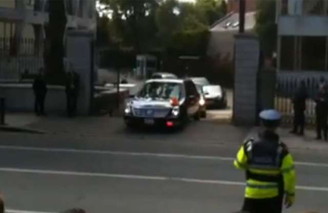 Nagyot koppant Obama Cadillac-je