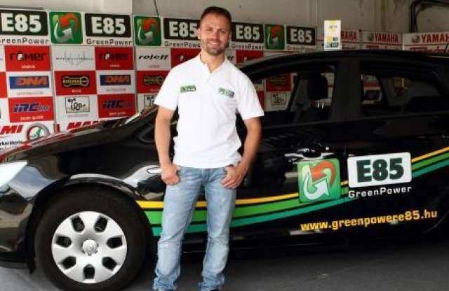 Már 400 kúton tankolható E85 üzemanyag