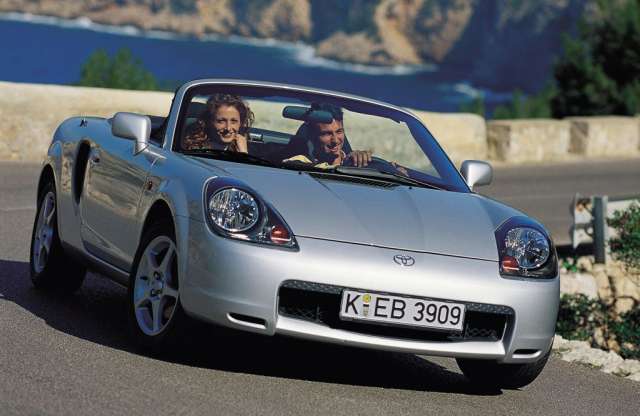 Melyik a legjobb 12 éves autó?