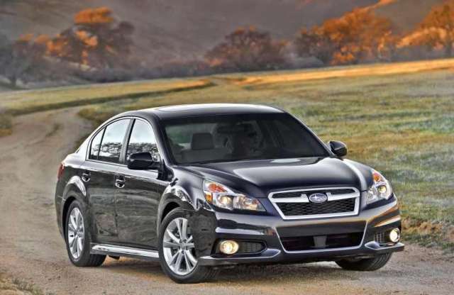 Szebb nem, csak frissebb lett a Subaru Legacy