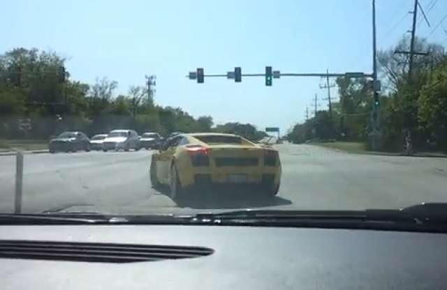 Napi marhák: tóba parkoló kínai, kipördülő lamborghinis