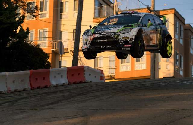 San Franciscóban kapták csendháborításon a sztársofőrt