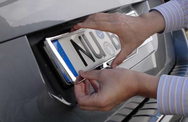 Bürokrácia-összevetés - itthon és külföldön