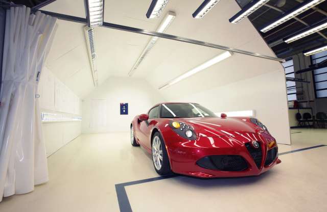 Drága lesz, de parádés: Alfa Romeo 4C