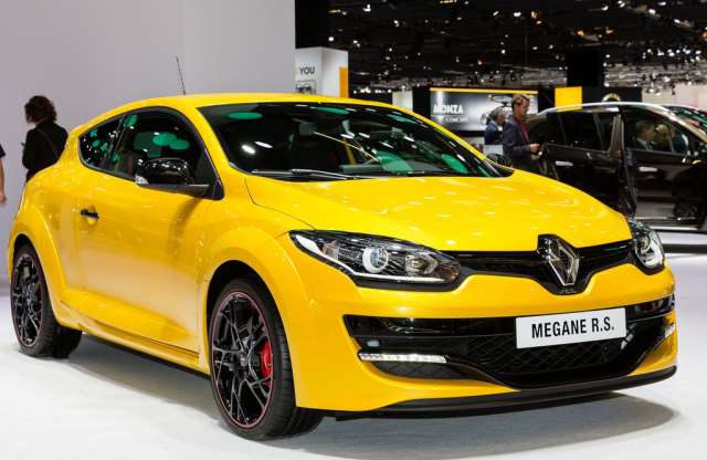 Megane R.S. - a logó nagyobb lett, de az élmény maradt