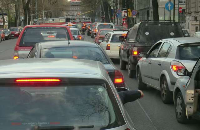 Évente 31 ezerszer áll meg a forgalomban egy isztambuli autós