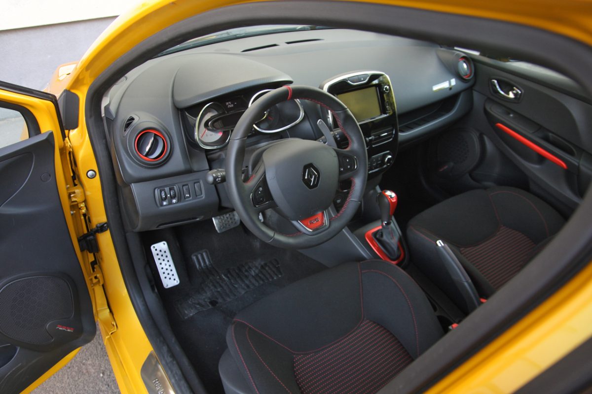 RENAULT CLIO