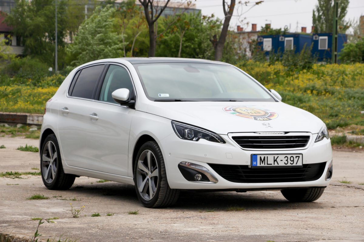 PEUGEOT 308