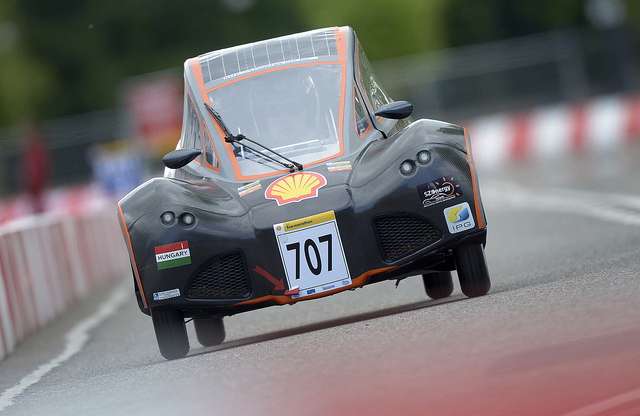 Új rekord: 3300 kilométer egyetlen liter benzinnel