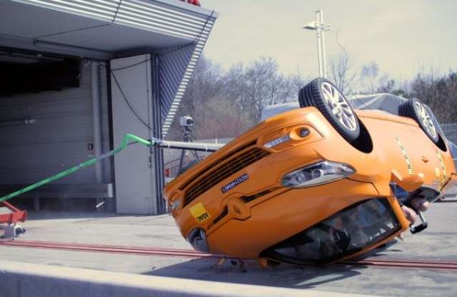 Kabriókat borított fel az ADAC