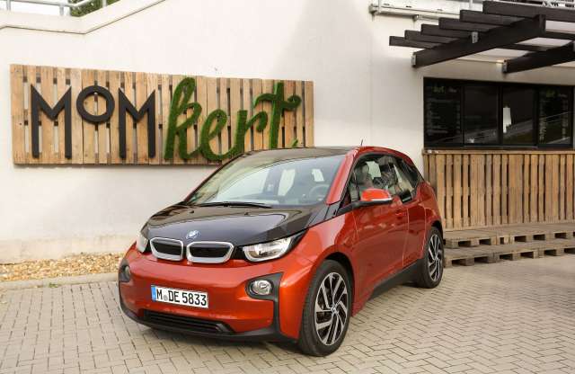 Olcsóbb az új, mint a használt, legalábbis a BMW i3 és i8 esetén