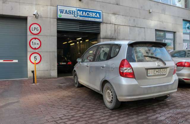 Ne hagyd, hogy felrobbanjon a koszgránát!