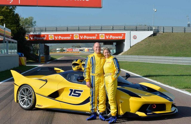 Ferrari FXX K - ajándék az asszonynak