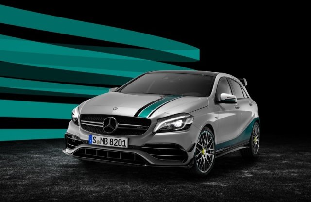 Különleges A 45 modellel ünnepel Mercedes-AMG