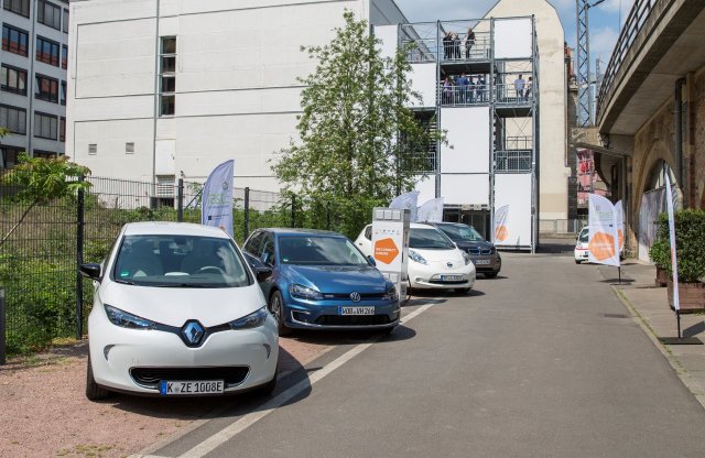 Komolyan veszik a villanyautózás elterjesztését a németek