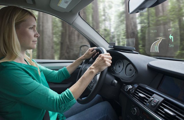 Európába is jöhet az utólagos szélvédőkijelző