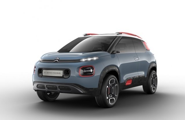 Újfent egyküllős kormánnyal jön az új Citroën