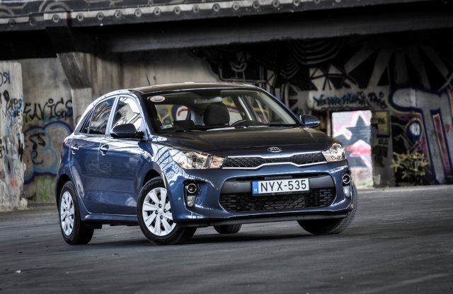 Ki akarna ennél többet? - (majdnem) alap Kia Rio teszt
