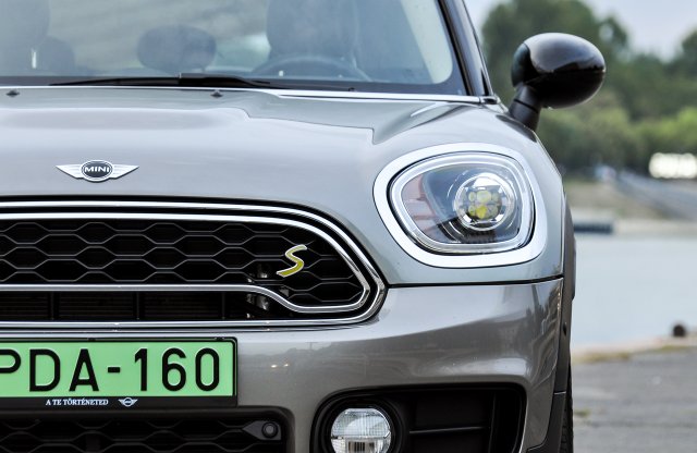 Szlovénia is betiltaná a belső égésű motoros autók értékesítését