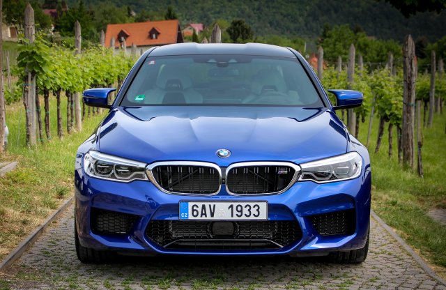 Vezettem az új M5-ös BMW-t!