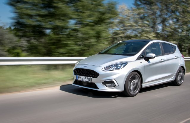 Csettegő versenyző – Sportos dízel Fiesta teszt