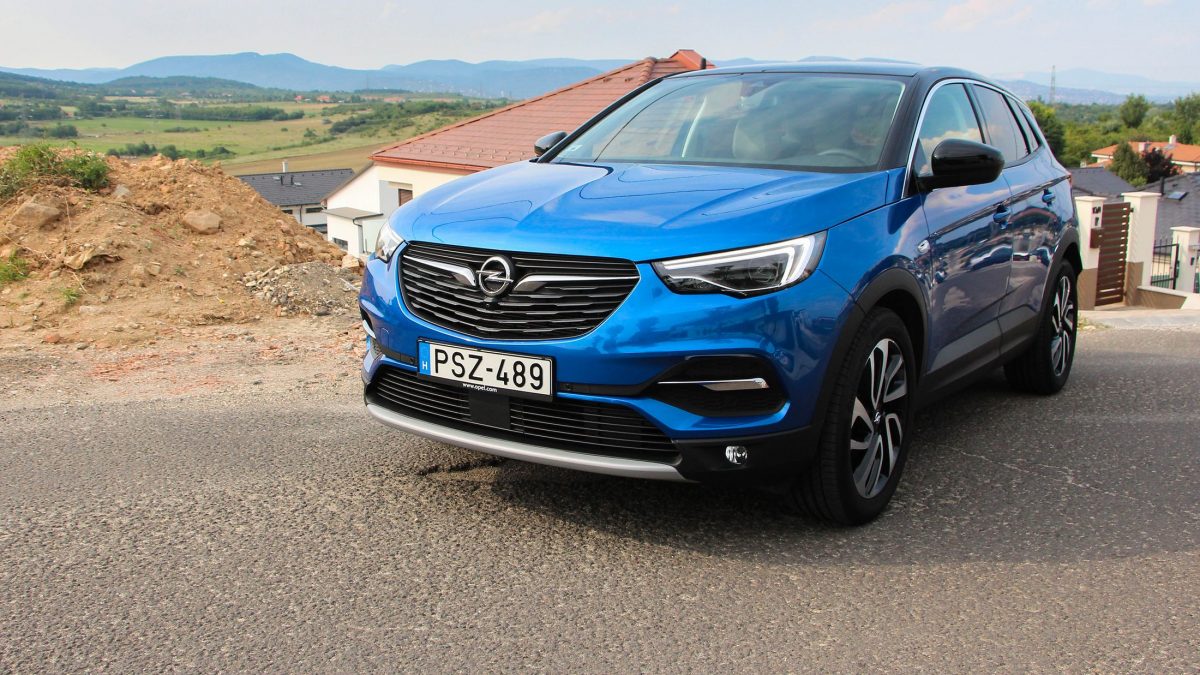 OPEL GRANDLAND X