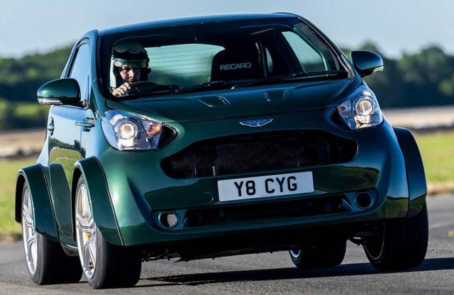 Nem vicc, ebben a Cygnetben tényleg V8-as van!