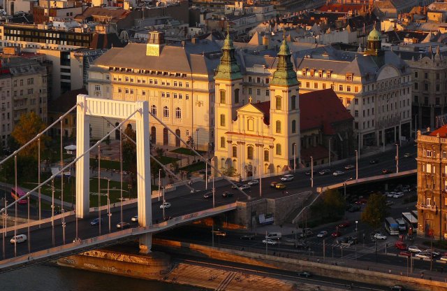 Folytatódik a budapesti autósok rémálma