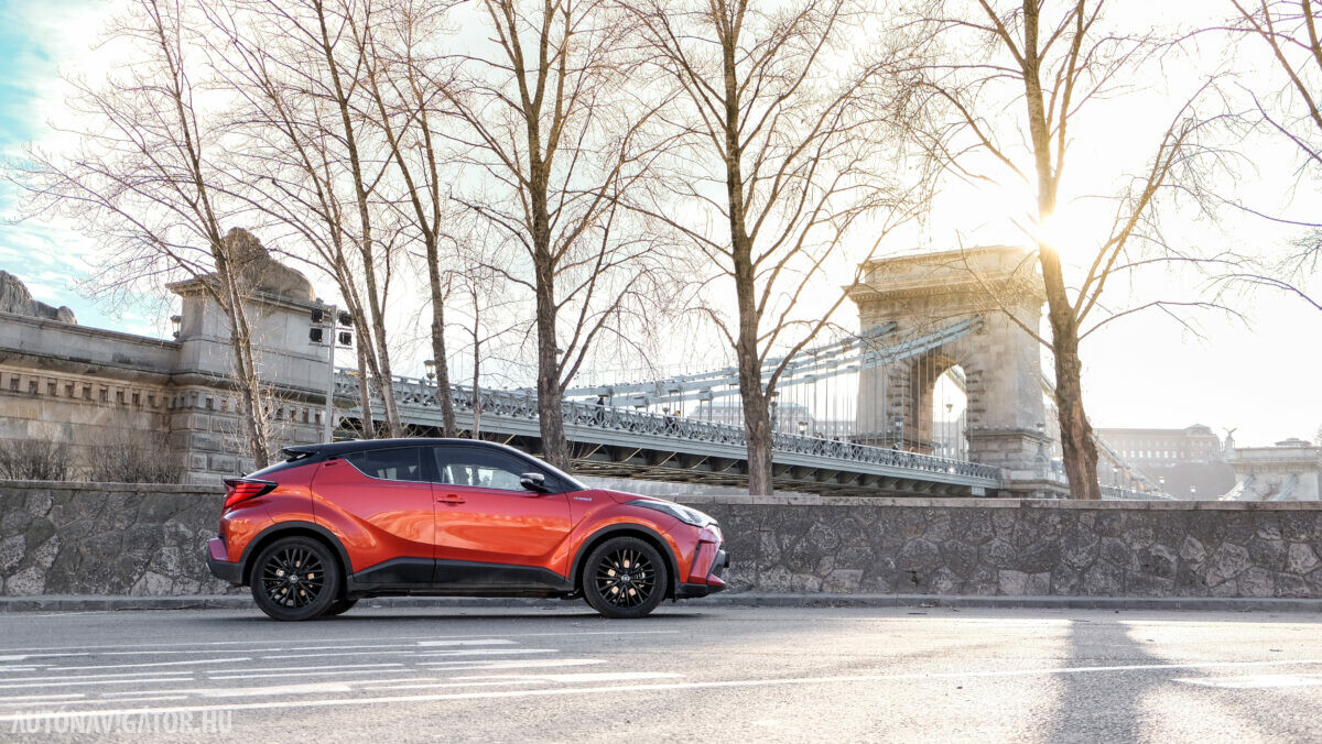 TOYOTA C-HR