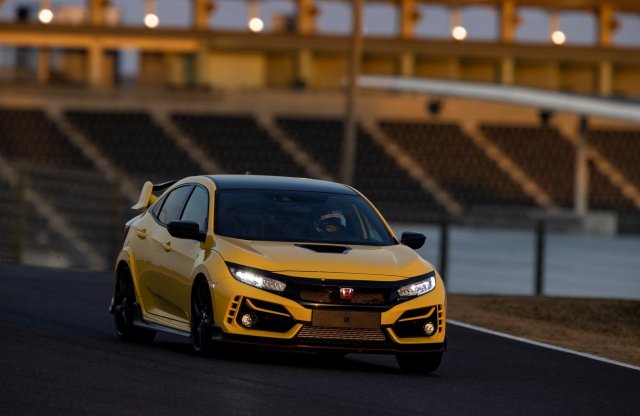 Minden elsőkerekest lealázott a Civic Type R Suzukán