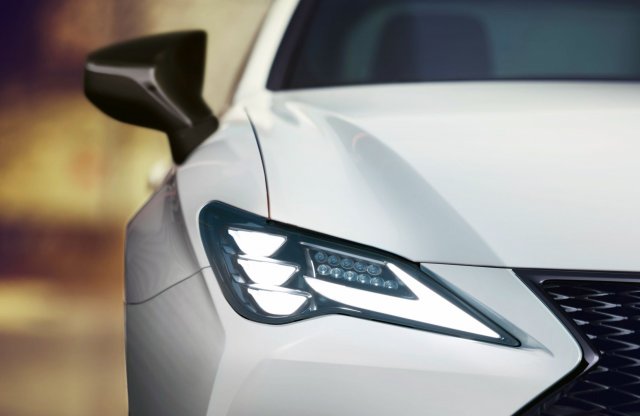 Így újul meg a Lexus RC