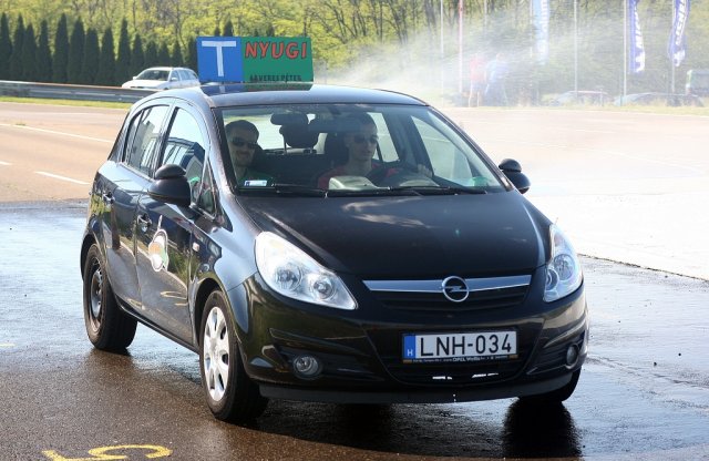 A koronavírus most a jogosítványszerzést is hátráltatja