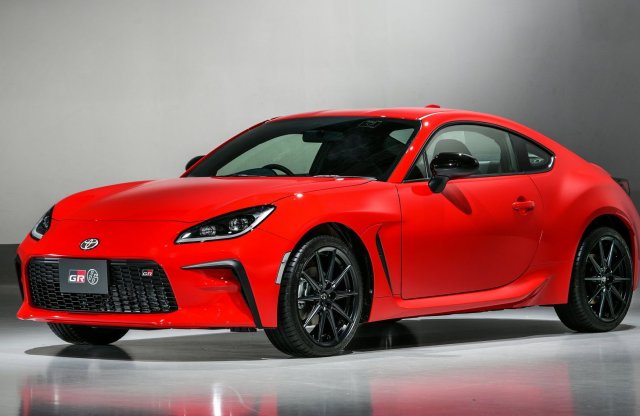 GR 86 néven, több erővel érkezett a Toyota GT 86 utódja