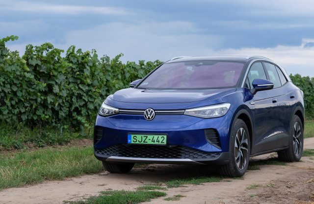 Lehetne izgalmasabb, de így is remek gép! Volkswagen ID.4 teszt