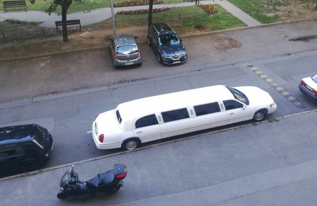 Egy német városban drágább parkolással sújtanák a nehéz autókat