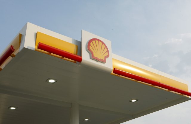 Korlátozza a tankolható üzemanyag mennyiségét a Shell