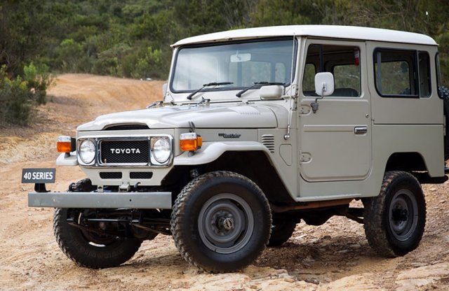 Új gyári alkatrészek öreg Toyotákhoz