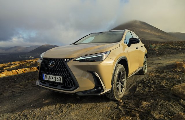 Lexus terepre? – NX Overtrail