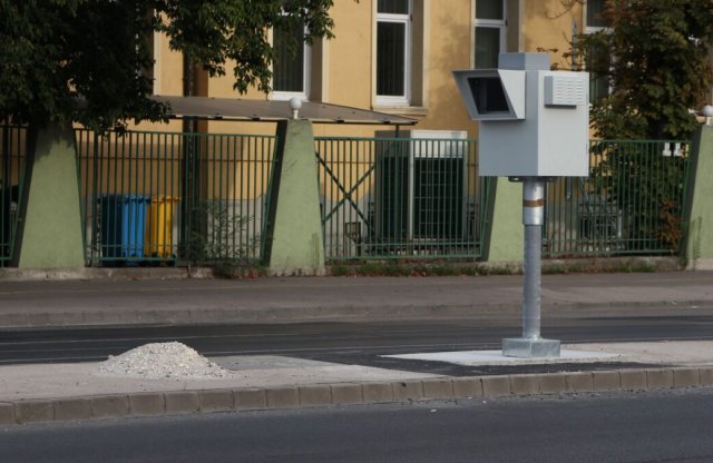 Félmilliárd forint bírság, ugyanannyi gyorshajtó: megérte?