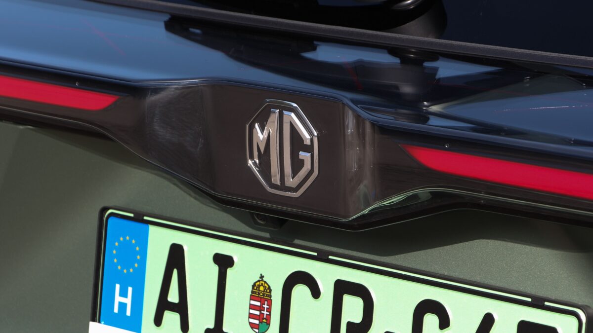 MG MG4