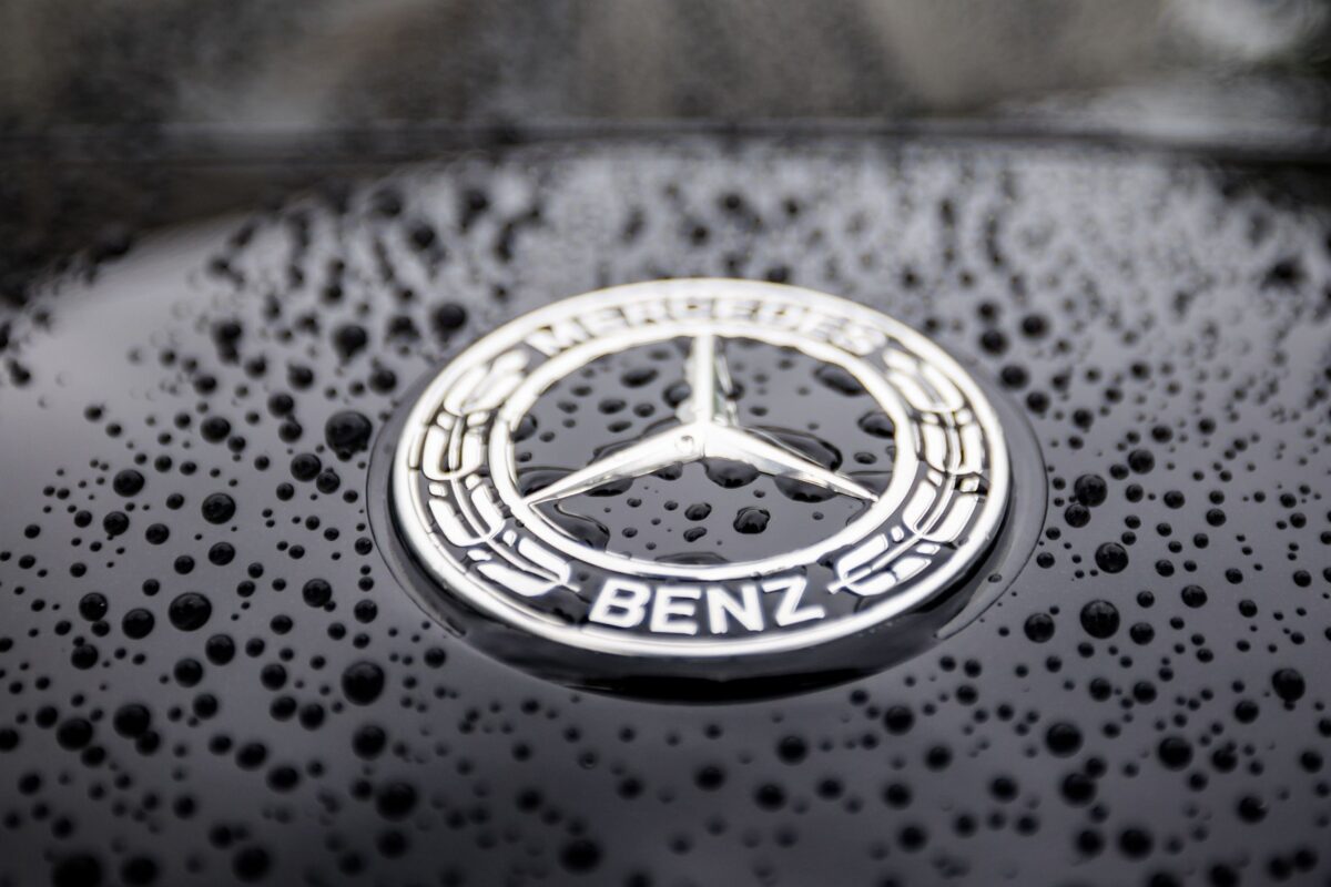 MERCEDES-BENZ