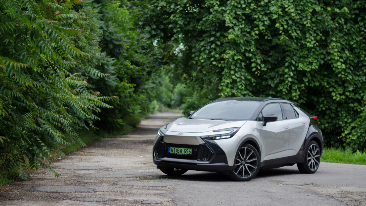 TOYOTA C-HR