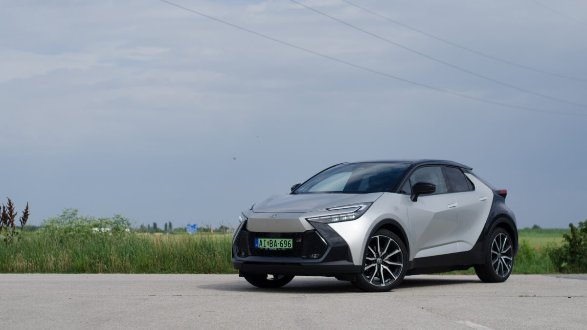 TOYOTA C-HR