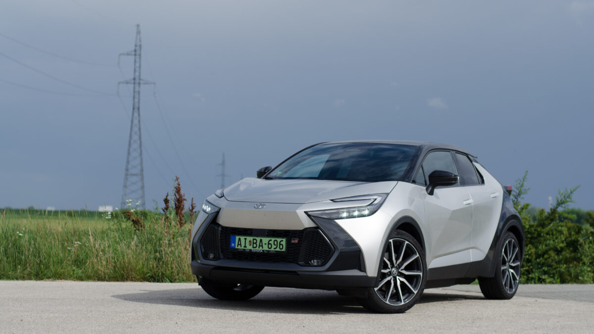 TOYOTA C-HR