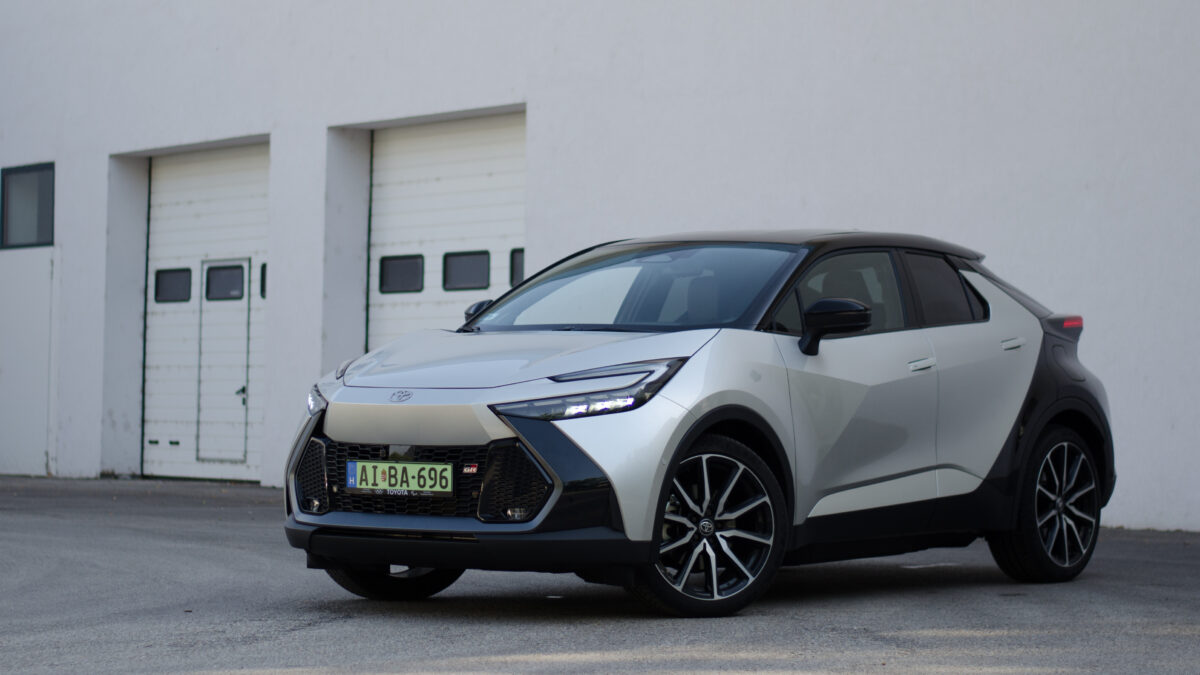 TOYOTA C-HR