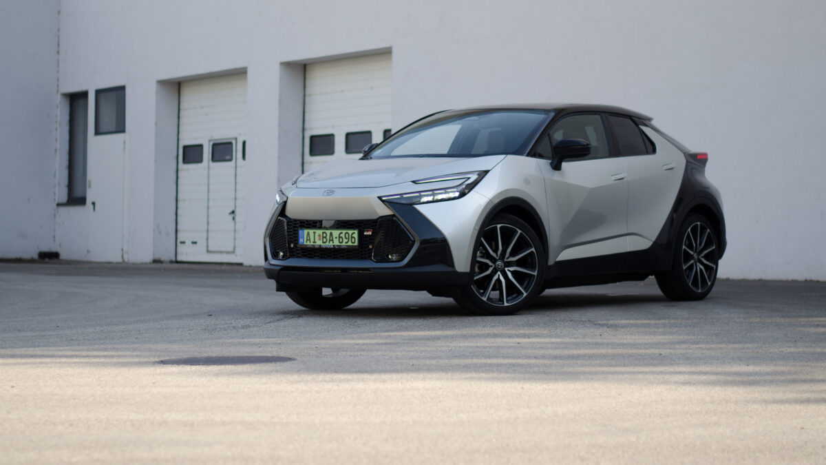 TOYOTA C-HR