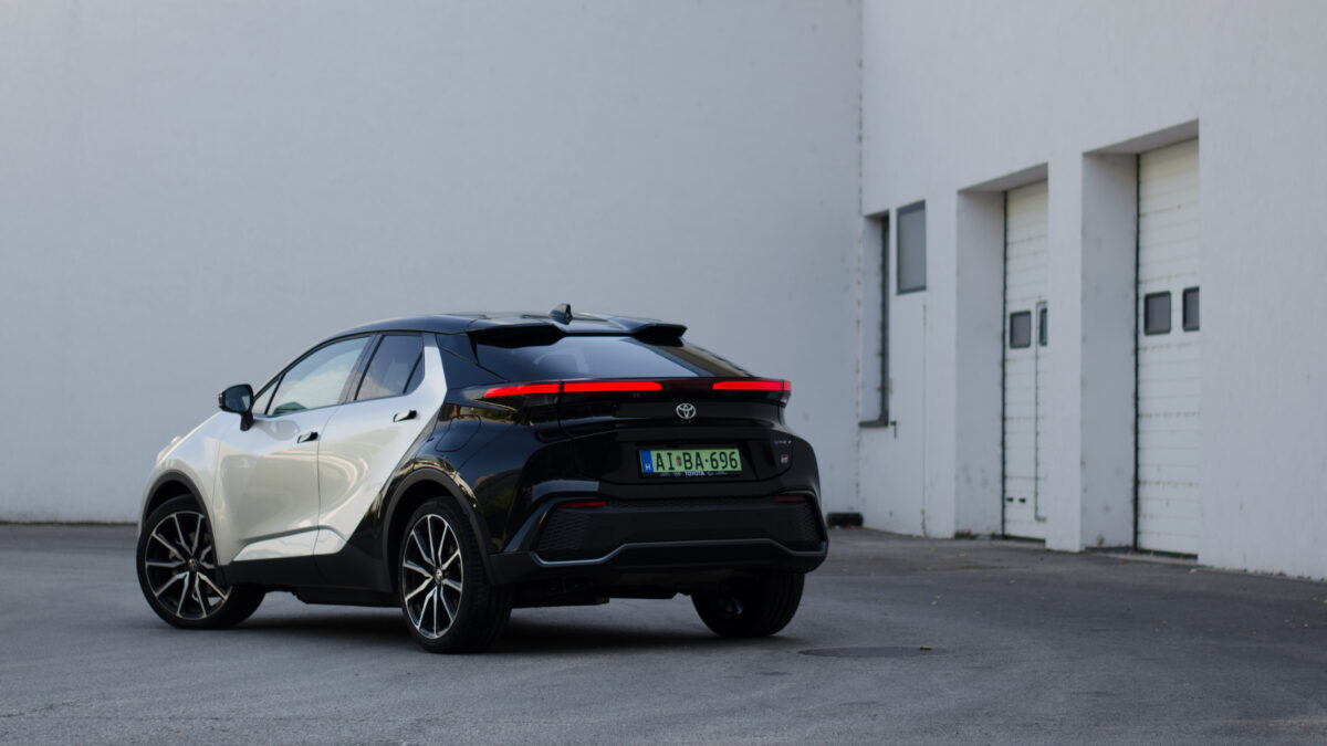 TOYOTA C-HR